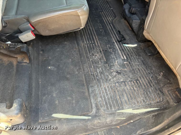 image for item EU4961 2017 Ford F550 crew cab winch truck