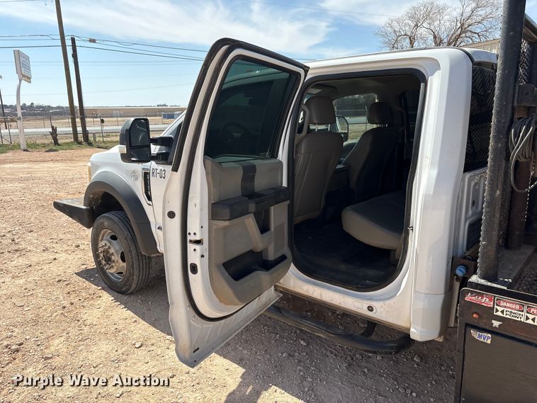 image for item EU4961 2017 Ford F550 crew cab winch truck