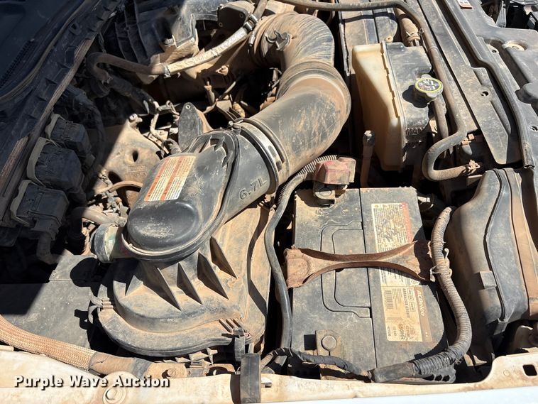 image for item EU4961 2017 Ford F550 crew cab winch truck