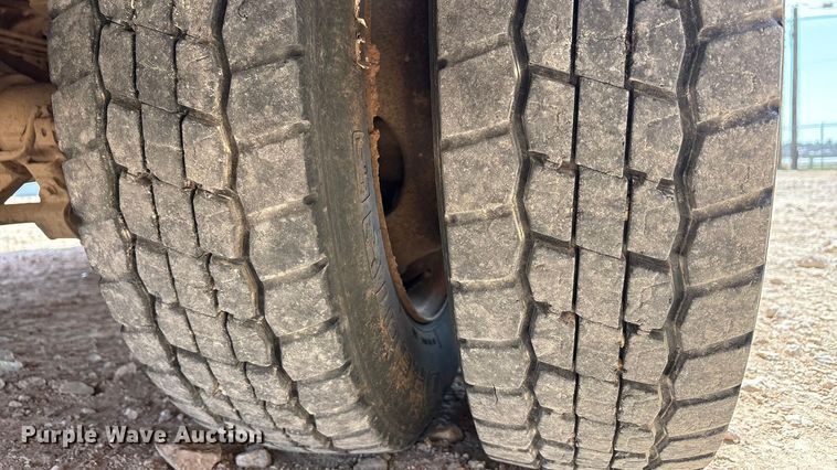 image for item EU4961 2017 Ford F550 crew cab winch truck