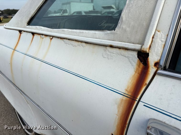 image for item EU7142 1976 Oldsmobile Ninety Eight Regency 