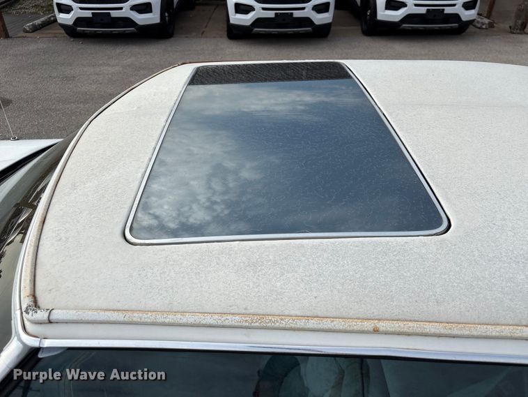 image for item EU7142 1976 Oldsmobile Ninety Eight Regency 