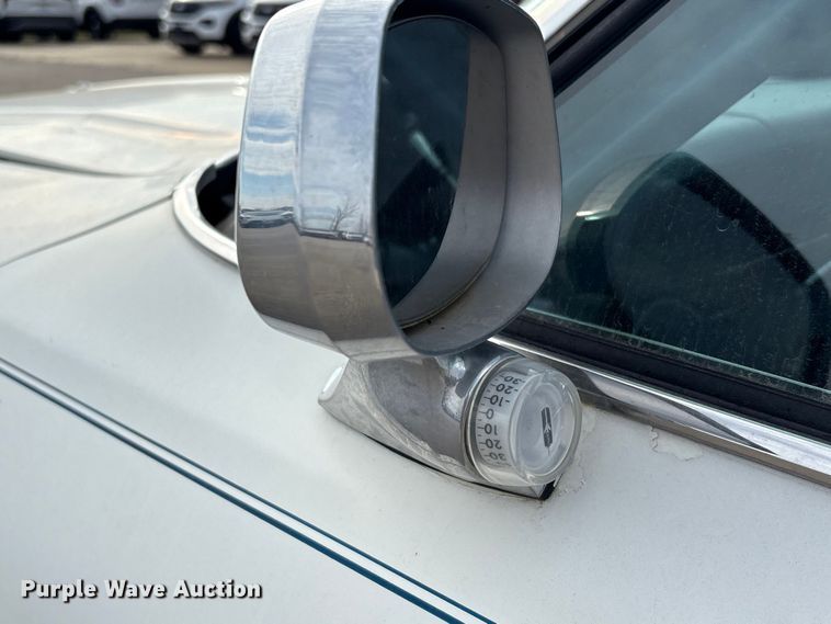 image for item EU7142 1976 Oldsmobile Ninety Eight Regency 