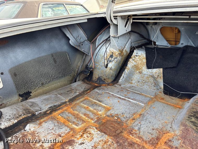 image for item EU7142 1976 Oldsmobile Ninety Eight Regency 