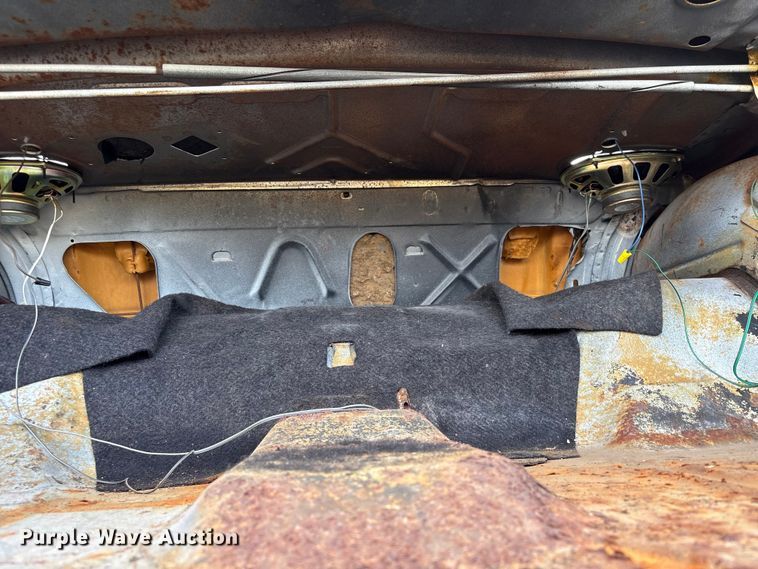 image for item EU7142 1976 Oldsmobile Ninety Eight Regency 