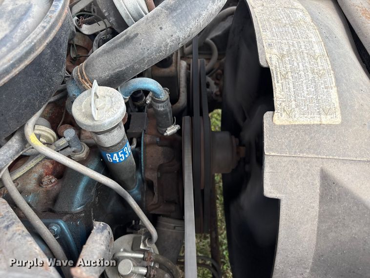 image for item EU7142 1976 Oldsmobile Ninety Eight Regency 