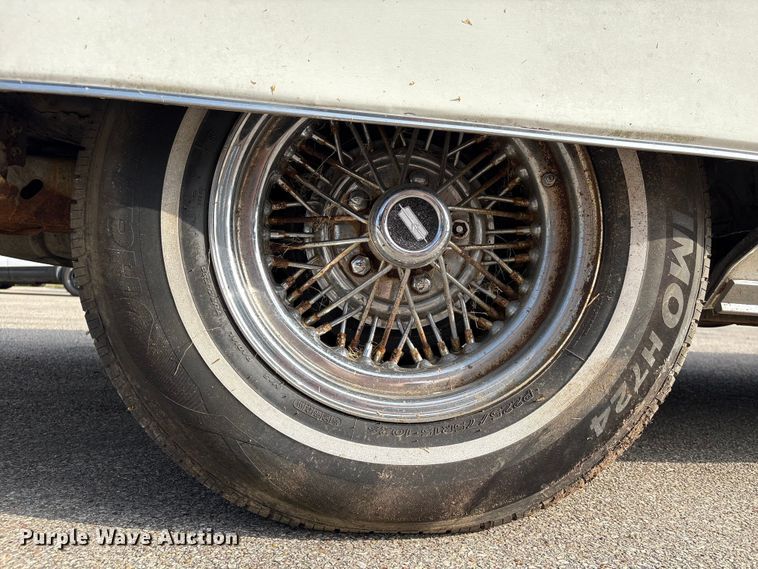 image for item EU7142 1976 Oldsmobile Ninety Eight Regency 