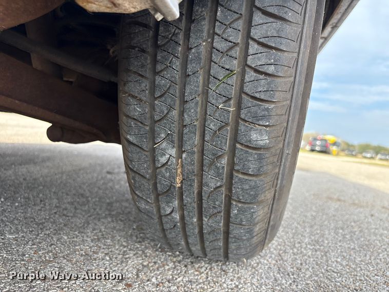 image for item EU7142 1976 Oldsmobile Ninety Eight Regency 