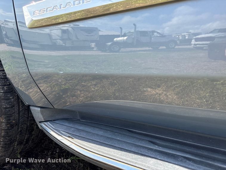 image for item EU7418 2016 Cadillac Escalade SUV