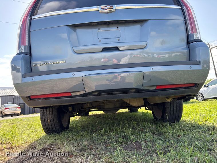 image for item EU7418 2016 Cadillac Escalade SUV