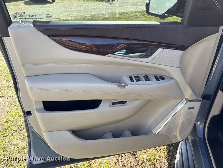 image for item EU7418 2016 Cadillac Escalade SUV