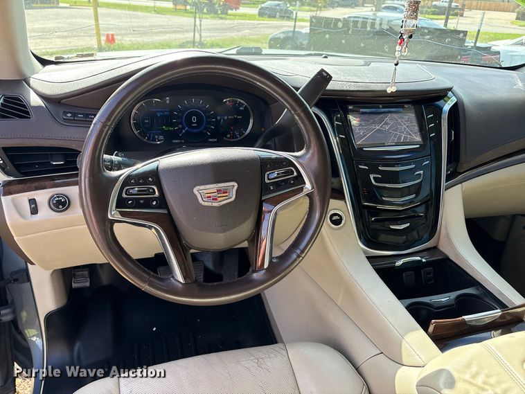 image for item EU7418 2016 Cadillac Escalade SUV