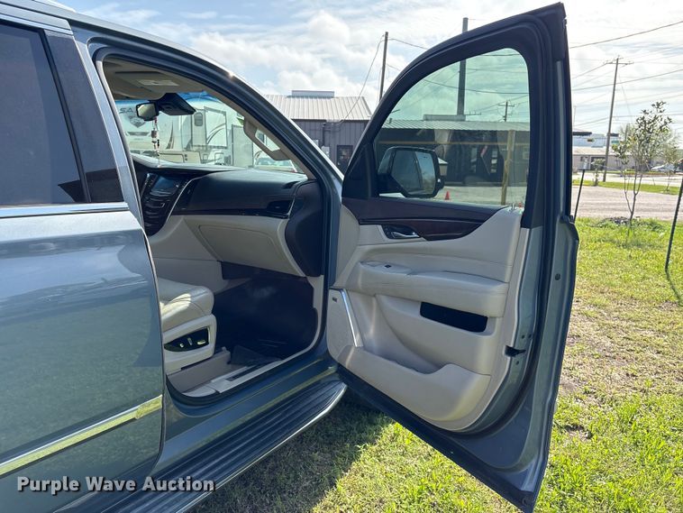 image for item EU7418 2016 Cadillac Escalade SUV