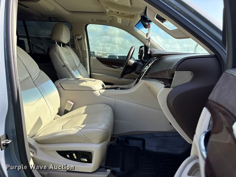 image for item EU7418 2016 Cadillac Escalade SUV