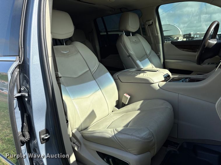 image for item EU7418 2016 Cadillac Escalade SUV