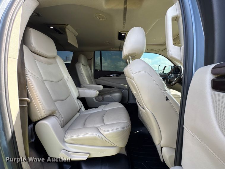 image for item EU7418 2016 Cadillac Escalade SUV