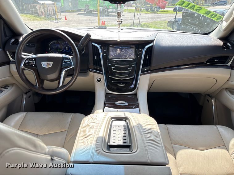 image for item EU7418 2016 Cadillac Escalade SUV