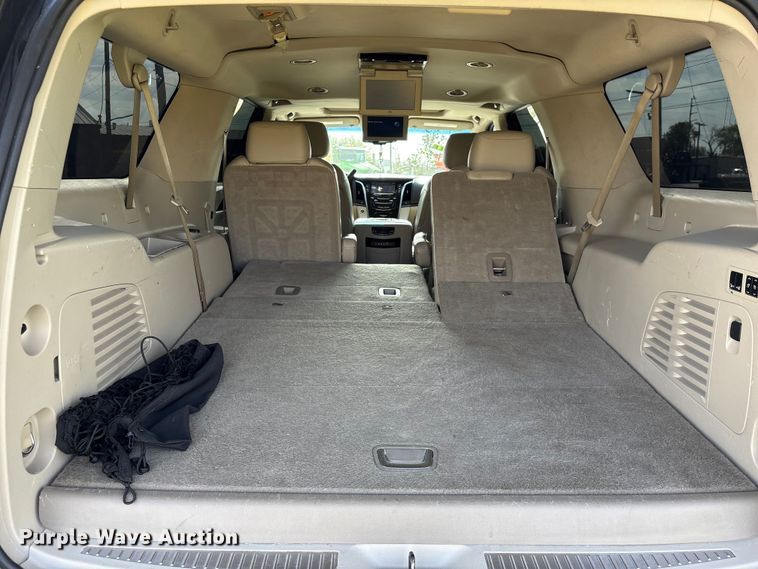 image for item EU7418 2016 Cadillac Escalade SUV