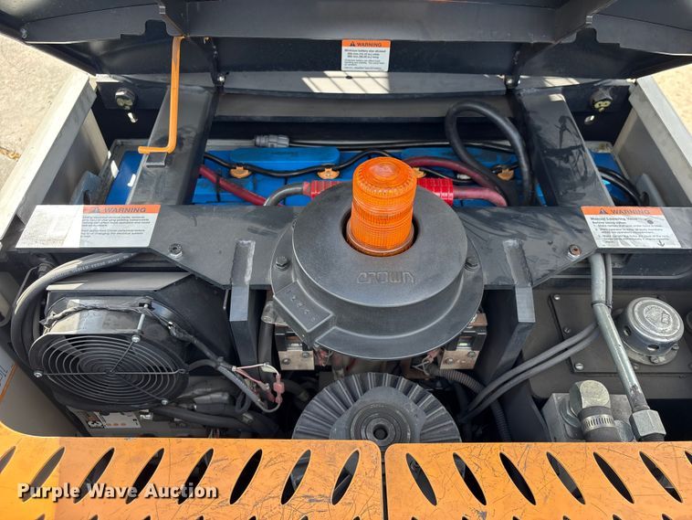 image for item EU7469 2018 Crown SP3520-30 order picker