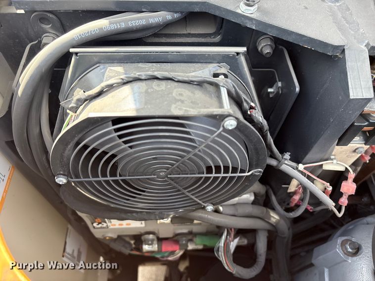 image for item EU7469 2018 Crown SP3520-30 order picker