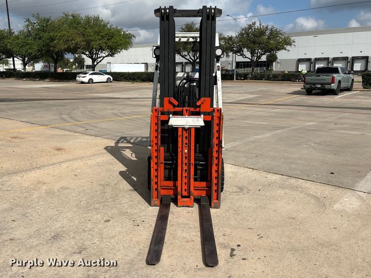 image for item EU7470 2017 UniCarriers CFS40 forklift