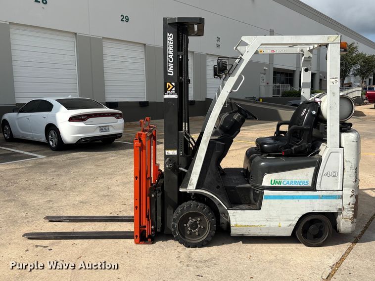 image for item EU7470 2017 UniCarriers CFS40 forklift
