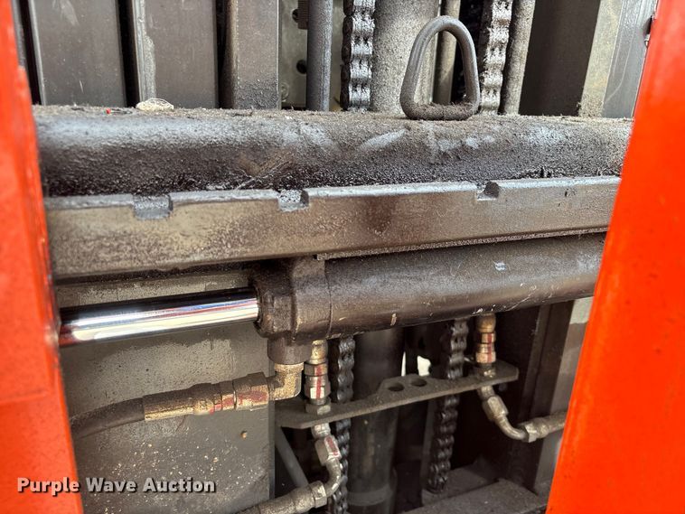 image for item EU7470 2017 UniCarriers CFS40 forklift