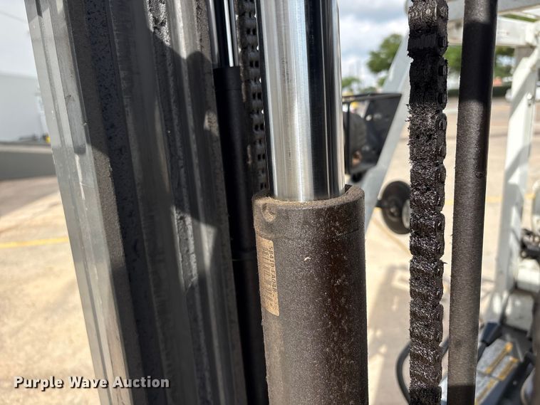 image for item EU7470 2017 UniCarriers CFS40 forklift