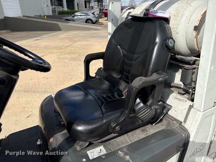 image for item EU7470 2017 UniCarriers CFS40 forklift