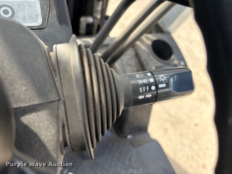 image for item EU7470 2017 UniCarriers CFS40 forklift