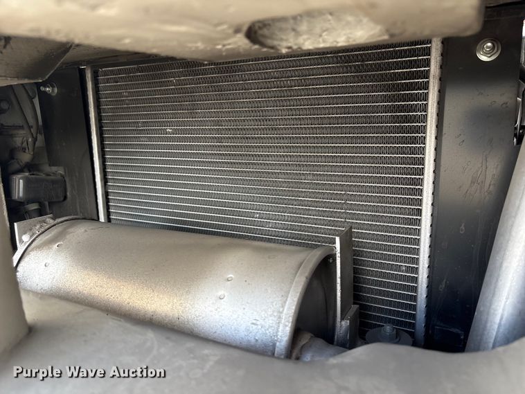 image for item EU7470 2017 UniCarriers CFS40 forklift