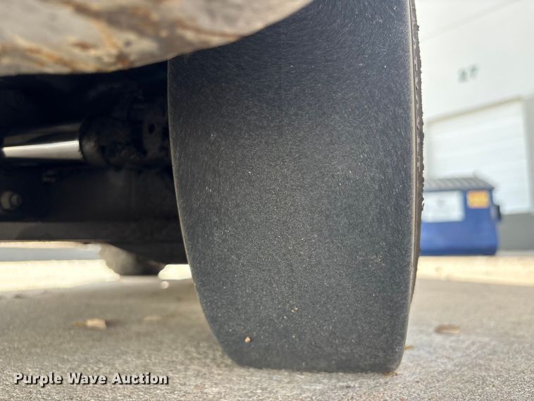 image for item EU7470 2017 UniCarriers CFS40 forklift