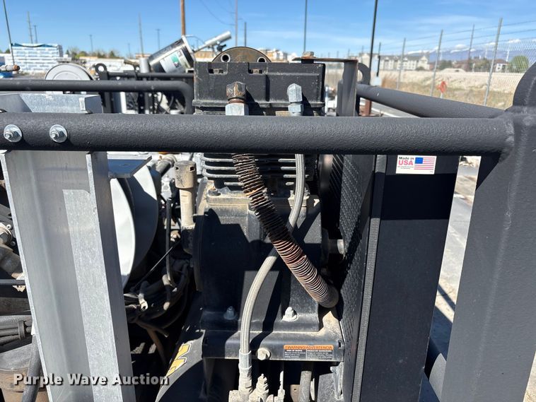 image for item EU8602 Heritage industries lube skid