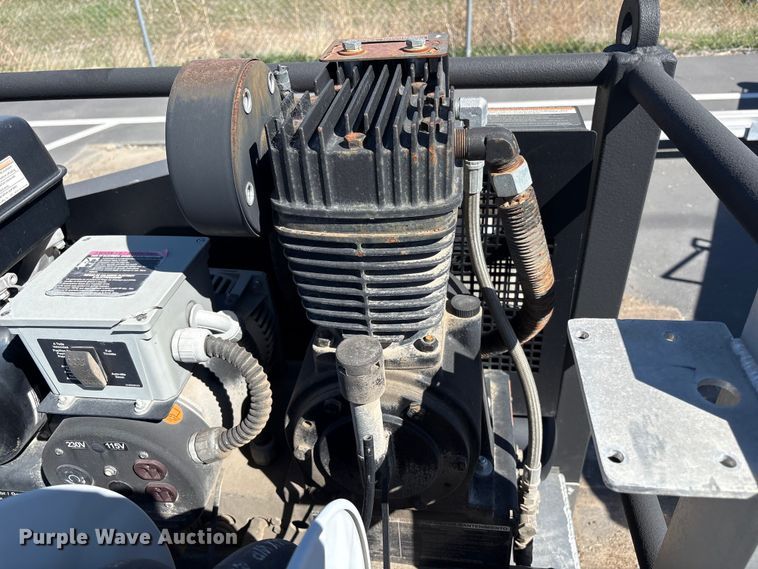 image for item EU8602 Heritage industries lube skid