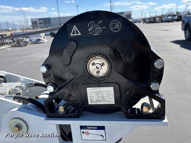 image for item EU8604 2023 Stellar 12621 crane