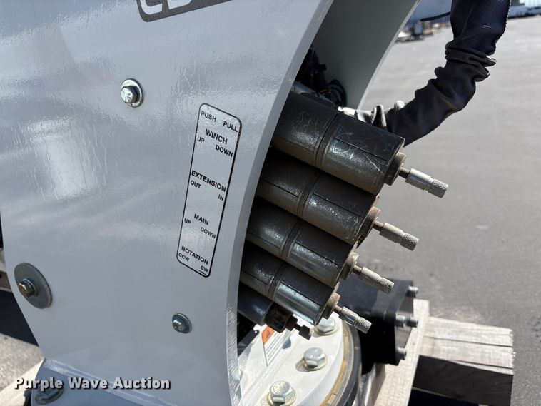 image for item EU8604 2023 Stellar 12621 crane