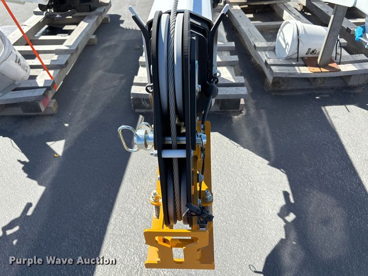 image for item EU8605 2023 Stellar 12621 crane