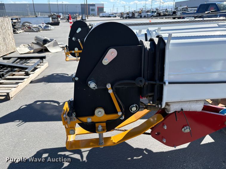 image for item EU8607 2023 Stellar 12621 crane