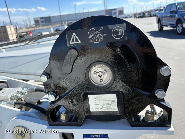 image for item EU8607 2023 Stellar 12621 crane