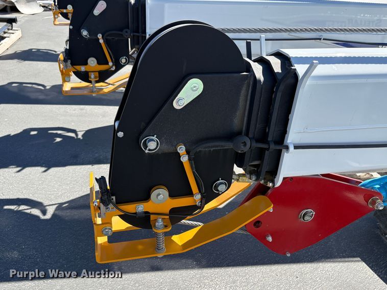 image for item EU8608 2023 Stellar 12621 crane