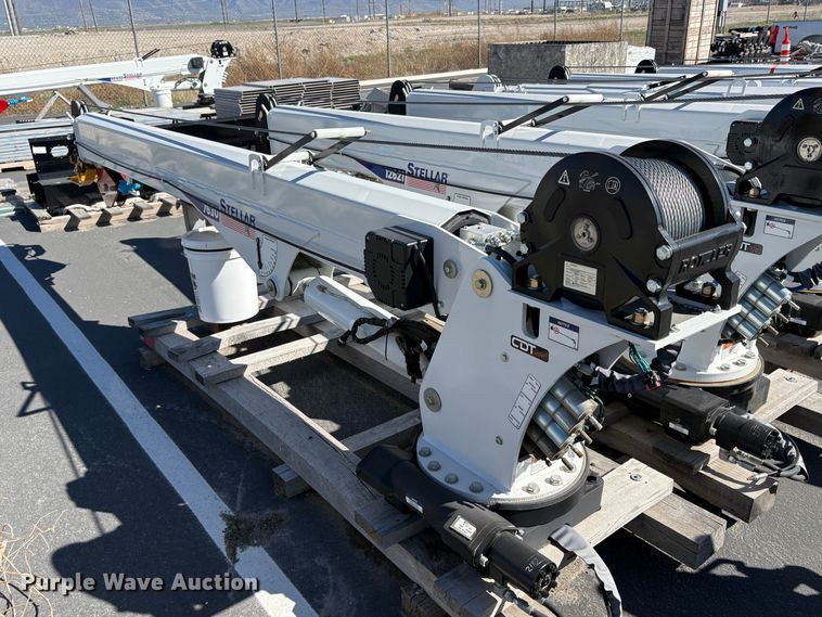 image for item EU8609 2023 Stellar 7630 crane