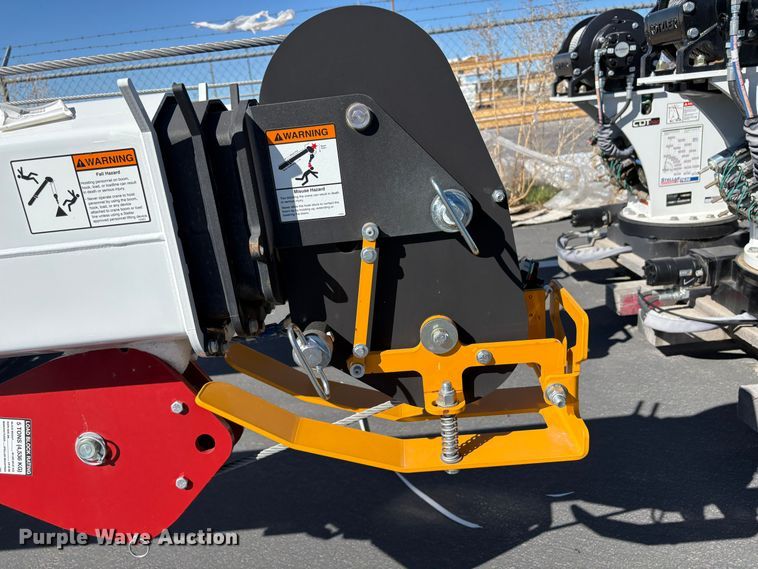 image for item EU8611 2024 Stellar 7630 crane