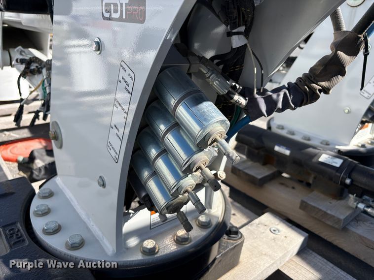 image for item EU8612 2024 Stellar 7630 crane