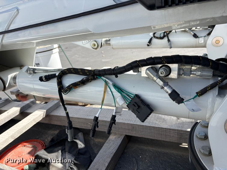 image for item EU8612 2024 Stellar 7630 crane