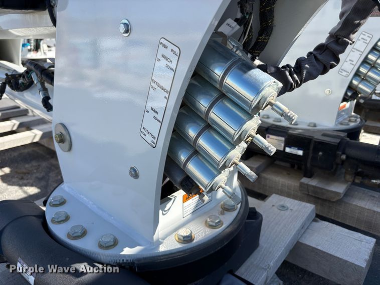 image for item EU8613 2024 Stellar 7630 crane