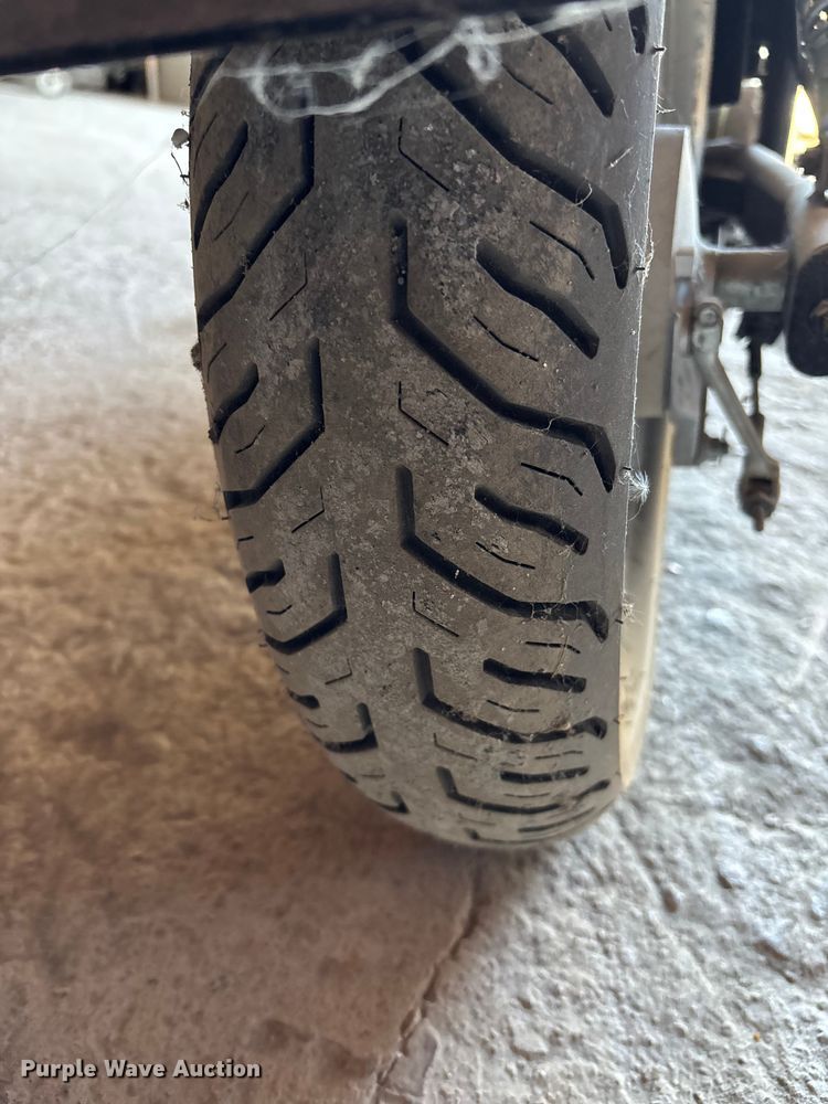 image for item EV2023 2005 Kawasaki Eliminator motorcycle