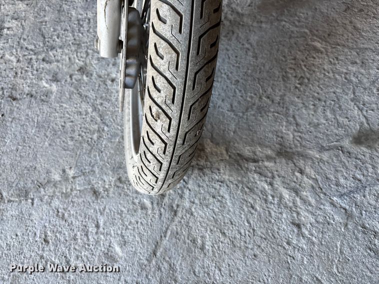 image for item EV2023 2005 Kawasaki Eliminator motorcycle
