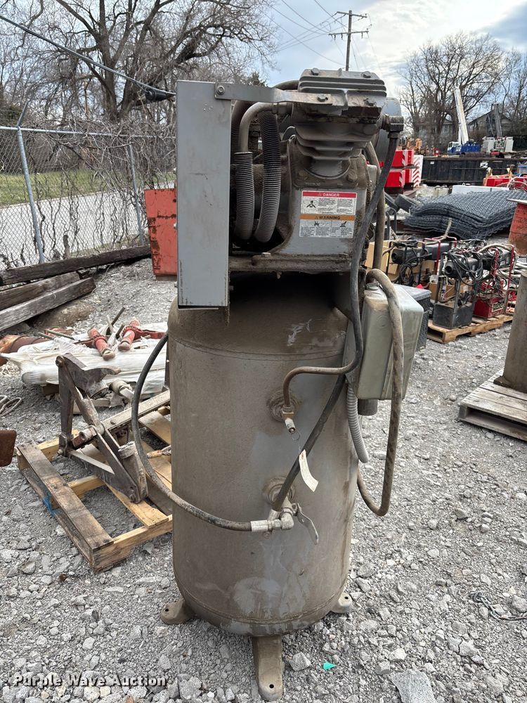 image for item EV2028 Ingersoll Rand T30 air compressor