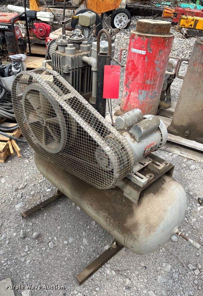 image for item EV2033 Tools