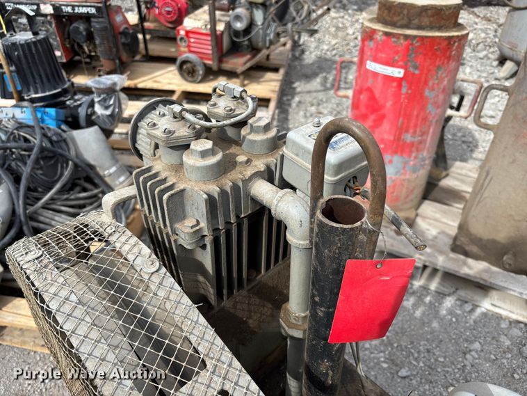 image for item EV2033 Tools